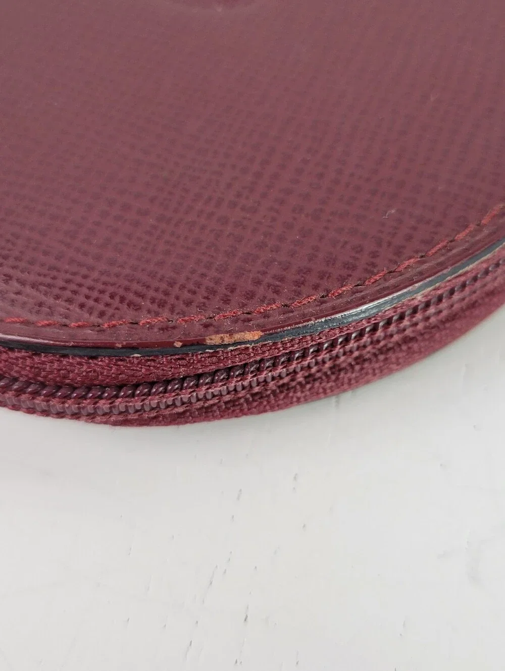 CARTIER Round Zip-Around Leather Coin Purse / Wallet